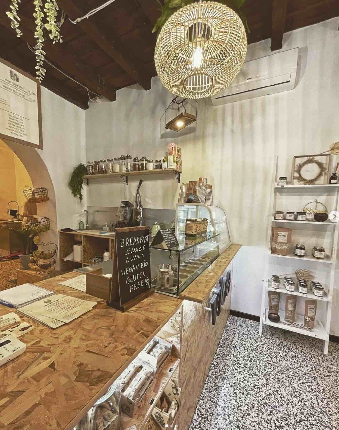 interno vica